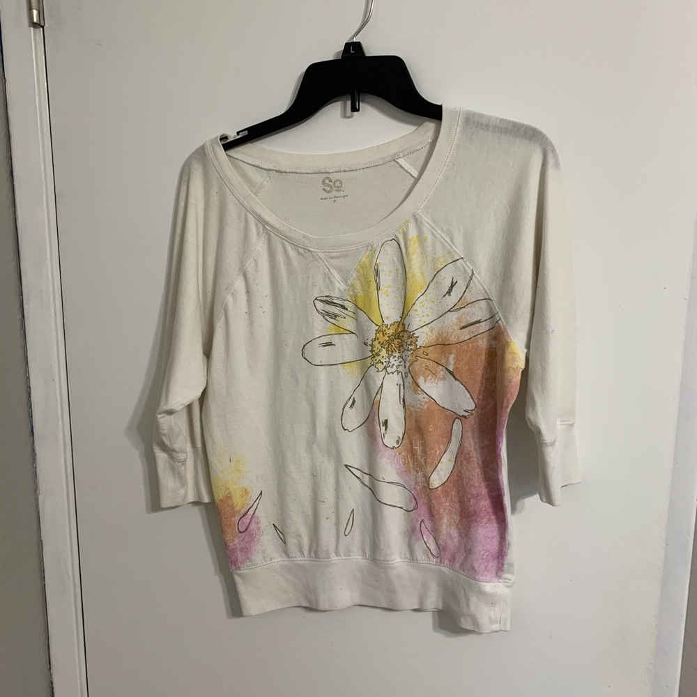 SO Medium White 3/4 sleeve shirt